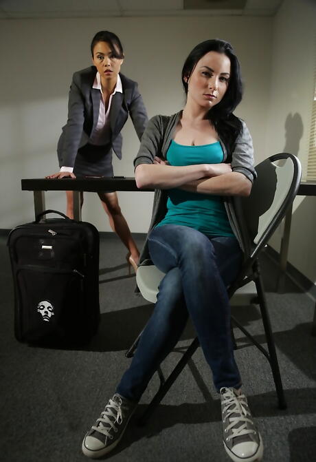 Stunning women Dana Vespoli and Veruca James in jeans licking wet pussies during hot lesbian sex 